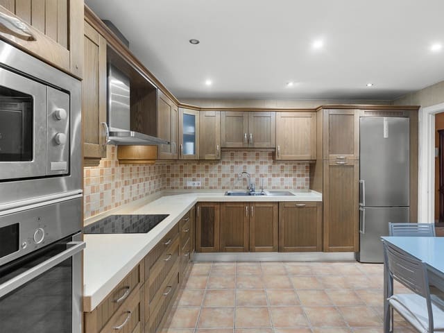 3 Zimmer Apartment zu verkaufen in Nueva Andalucia, Marbella - 630.000 € (Ref: 10020590)