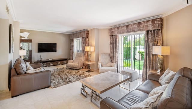 4 bedroom Townhouse for sale in Benahavís - € 1,195,000 (Ref: 10020591)