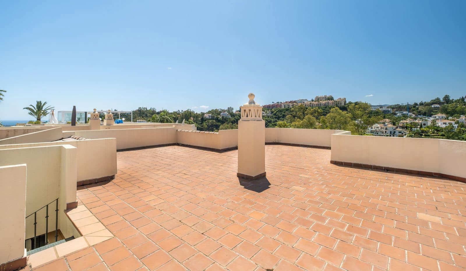 4 bedroom Townhouse for sale in Benahavis - € 1,195,000 (Ref: 10020591)