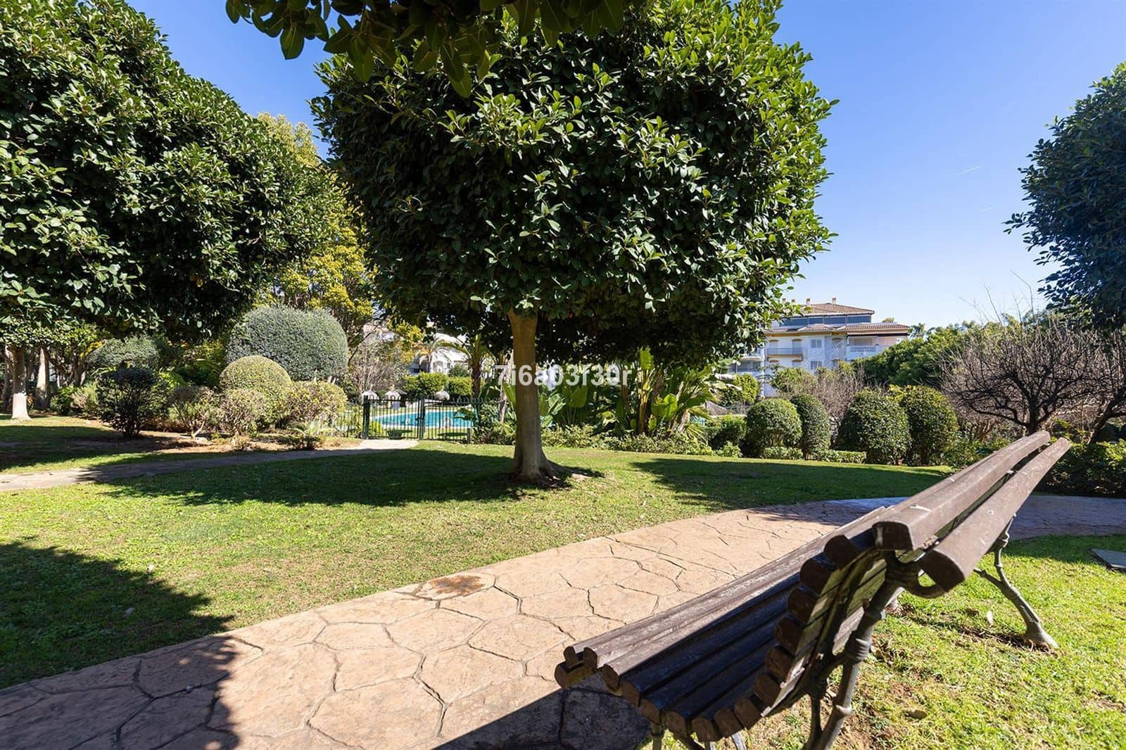 2 chambre Appartement à vendre à Puerto Banus - 515 000 € (Ref: 10020594)