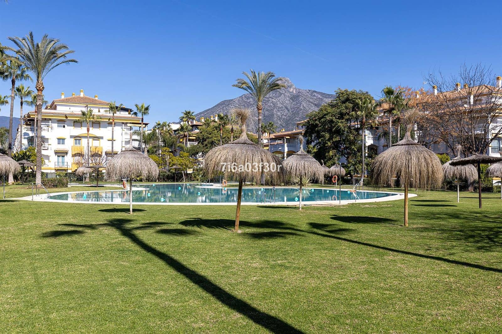 2 chambre Appartement à vendre à Puerto Banus - 515 000 € (Ref: 10020594)