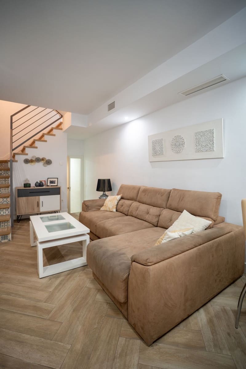 4 bedroom Townhouse for sale in Estepona - € 855,000 (Ref: 10020597)
