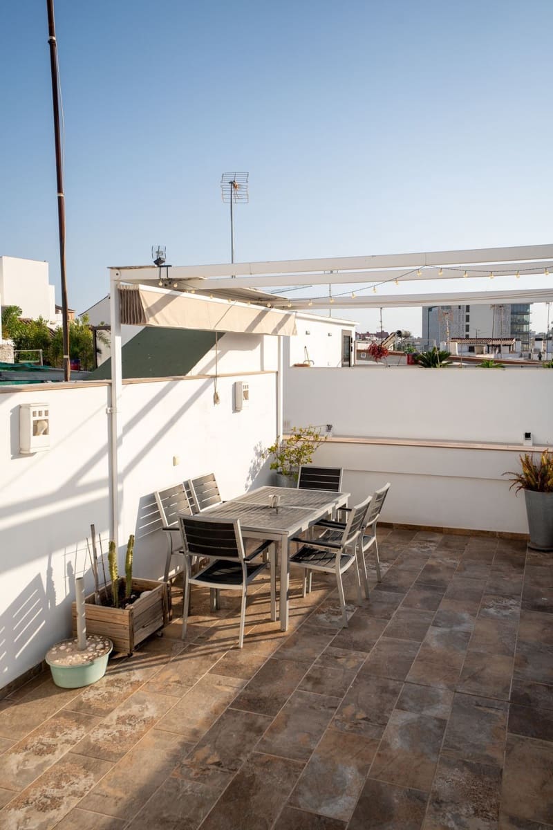 4 bedroom Townhouse for sale in Estepona - € 855,000 (Ref: 10020597)
