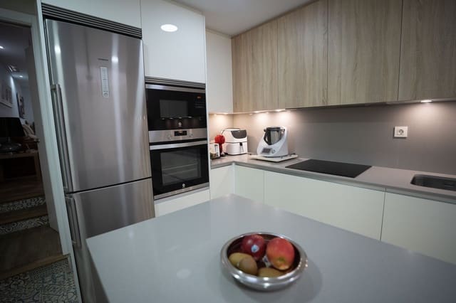 4 bedroom Townhouse for sale in Estepona - € 855,000 (Ref: 10020597)