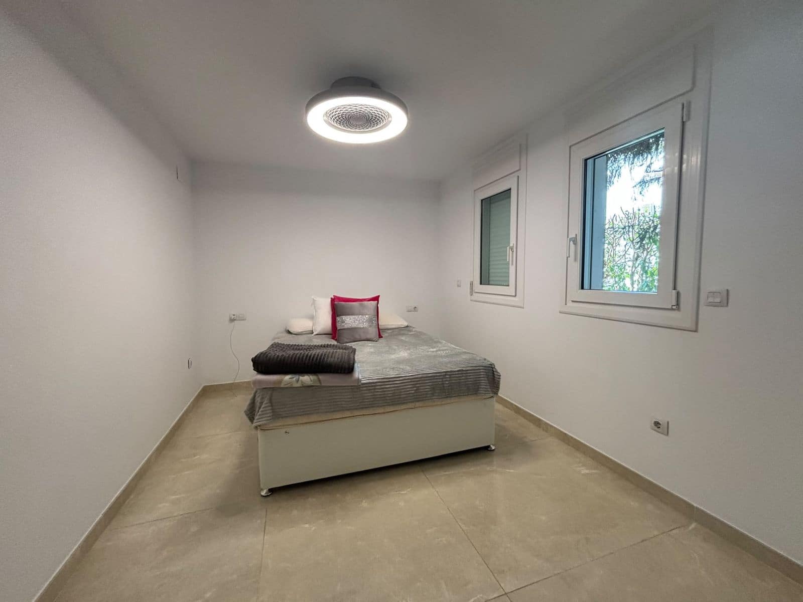 4 bedroom Townhouse for sale in Marbella - € 1,050,000 (Ref: 10020598)