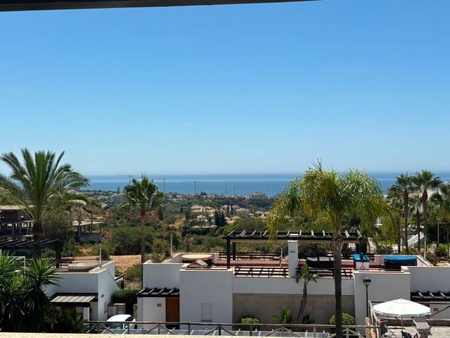 4 bedroom Townhouse for sale in Santa Clara, Marbella - € 1,050,000 (Ref: 10020598)