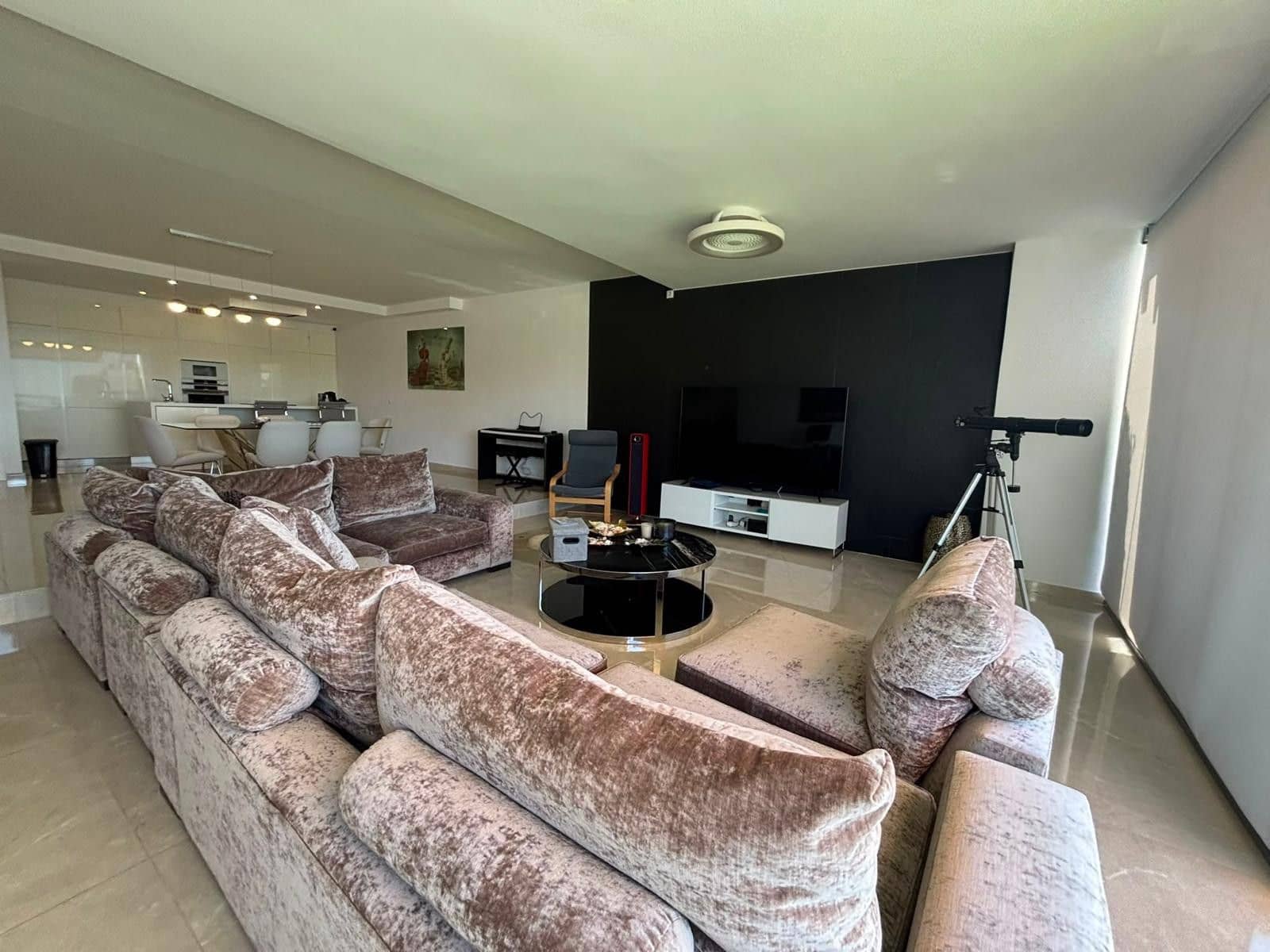 4 bedroom Townhouse for sale in Marbella - € 1,050,000 (Ref: 10020598)