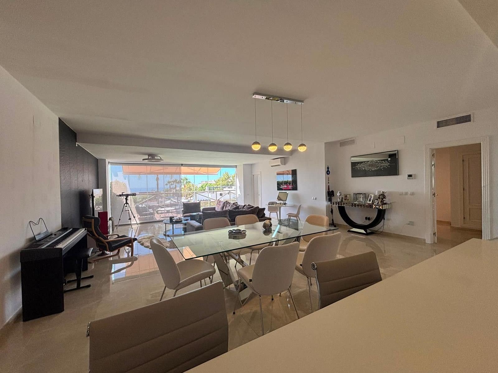 4 bedroom Townhouse for sale in Marbella - € 1,050,000 (Ref: 10020598)
