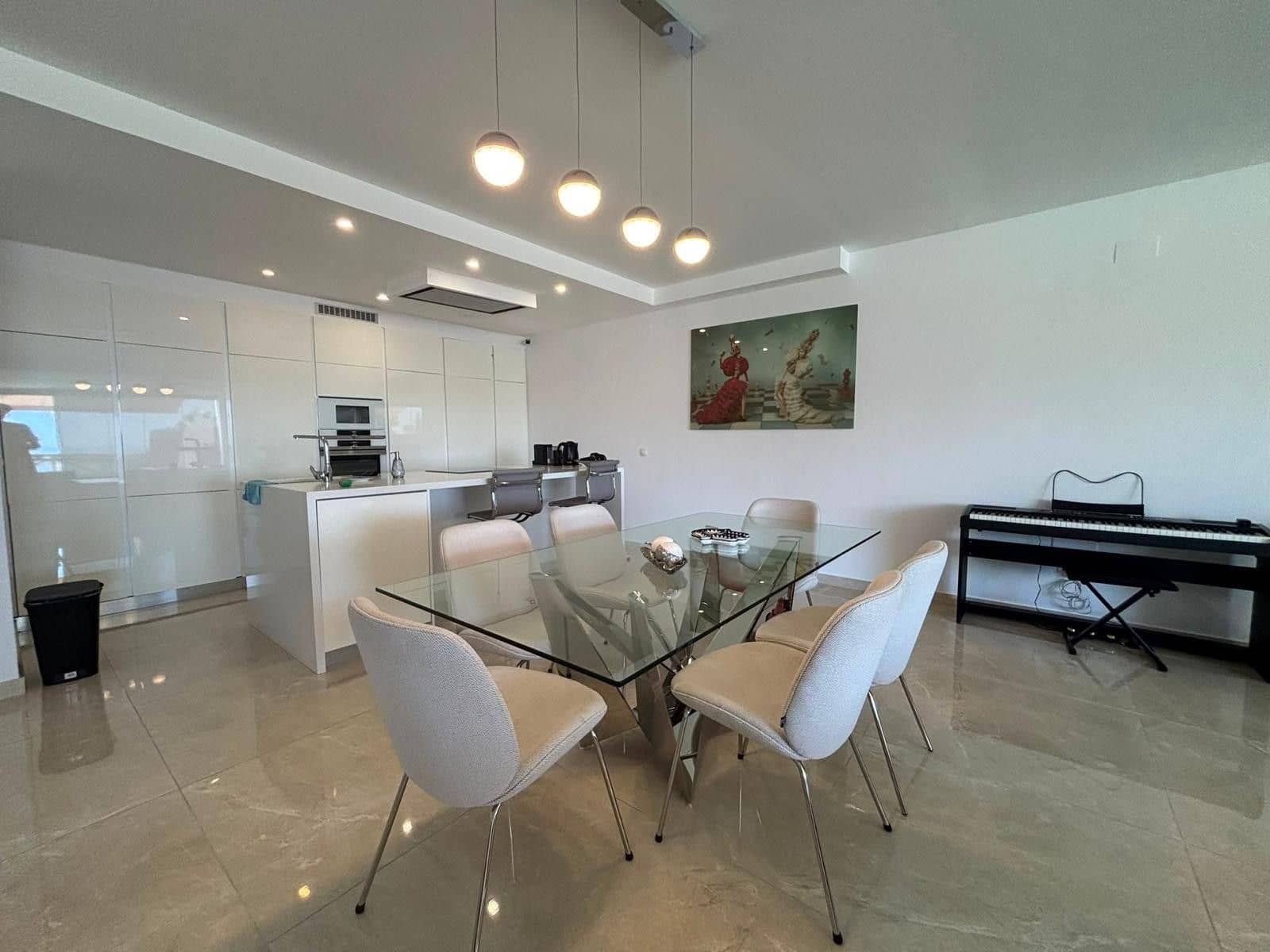 4 bedroom Townhouse for sale in Marbella - € 1,050,000 (Ref: 10020598)
