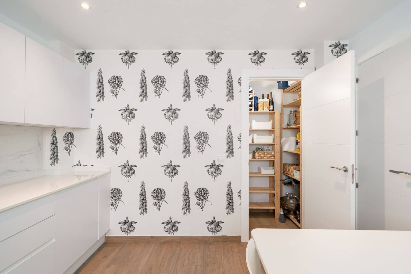 3 sypialnia Dom blizniak na sprzedaż w La Mairena - 570 000 € (Ref: 10020601)
