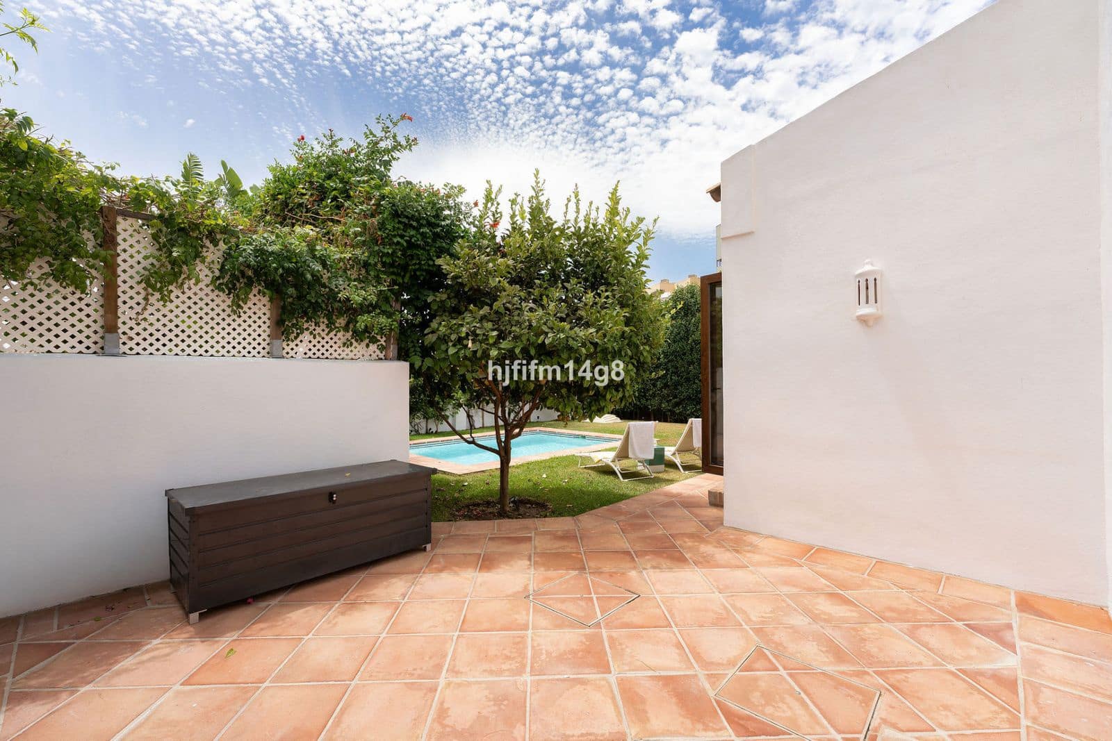 3 bedroom Villa for sale in Estepona - € 975,000 (Ref: 10020602)