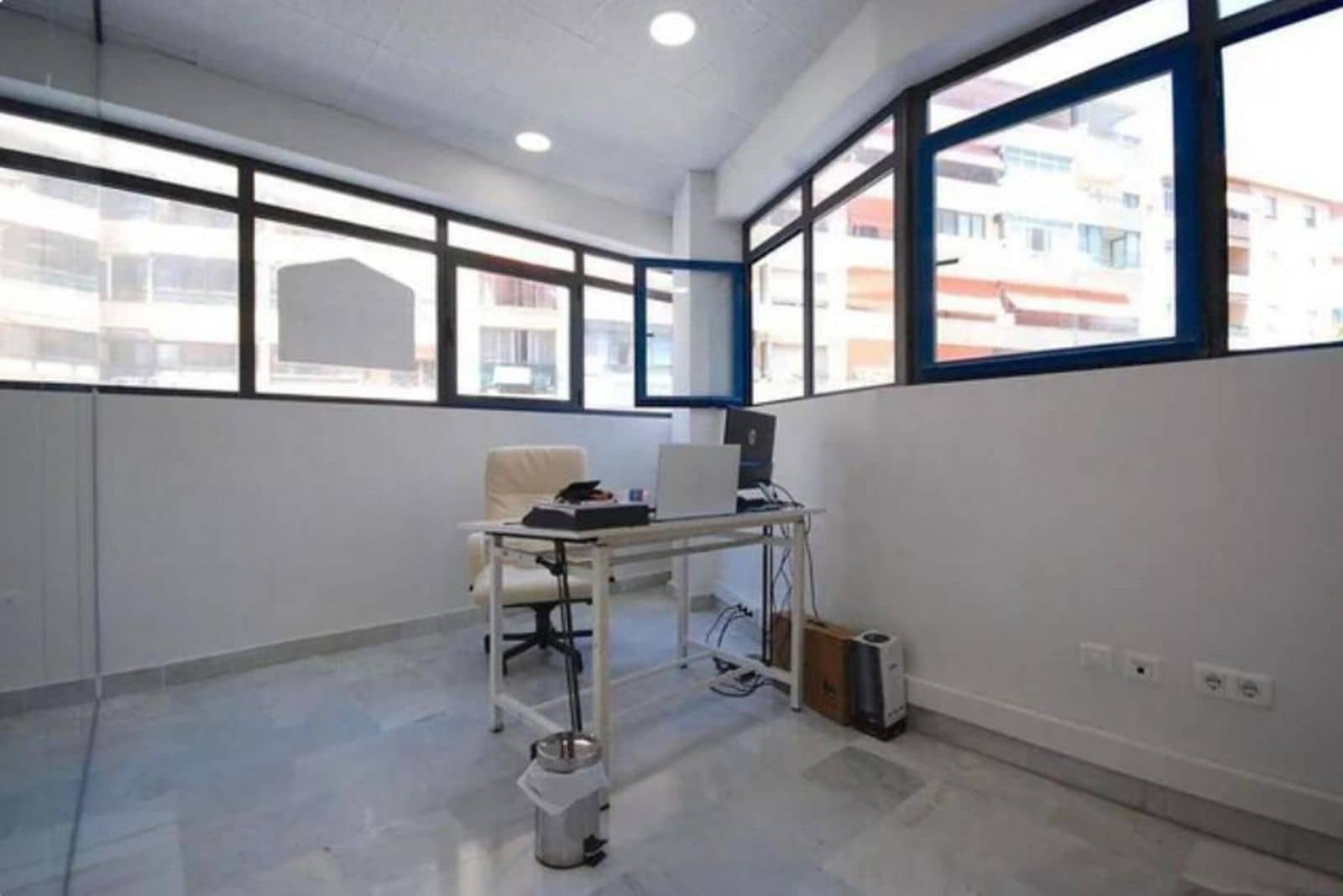 Biuro na sprzedaż w Marbella - 330 000 € (Ref: 10020615)