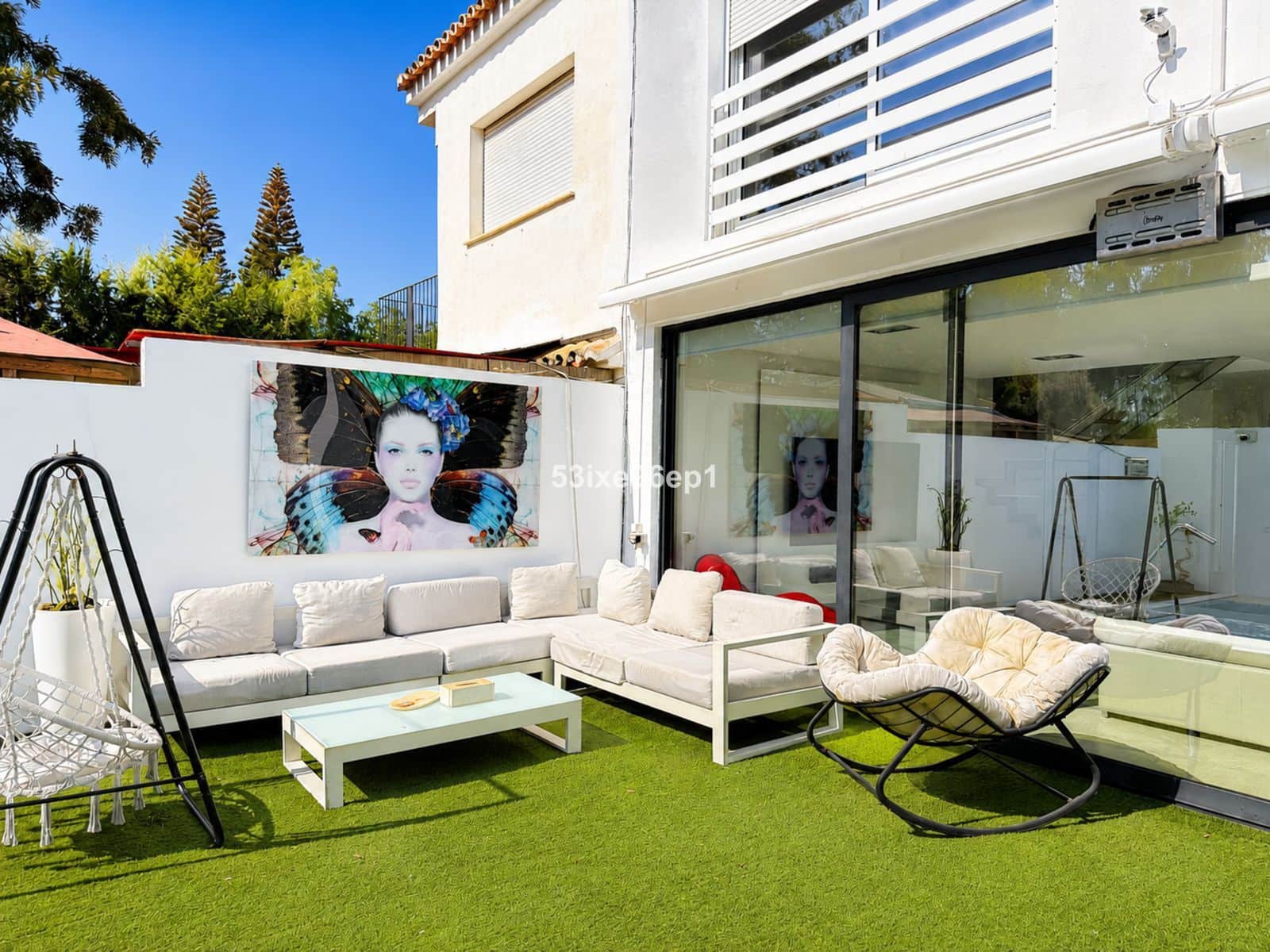 3 sovrum Semi-fristående Villa till salu i Nueva Andalucia - 1 200 000 € (Ref: 10020616)
