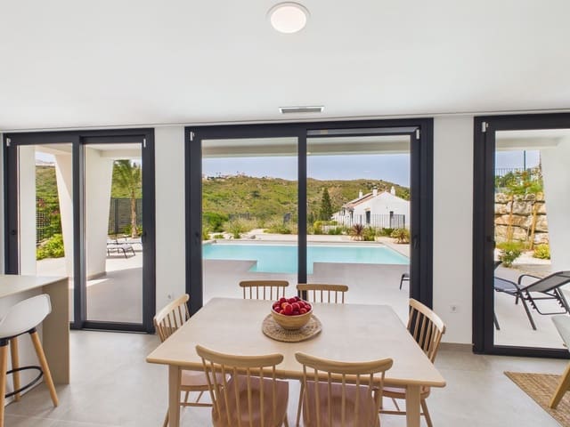 4 makuuhuone Huvila myytävänä paikassa La Duquesa / Puerto de la Duquesa, Manilva - 1 150 000 € (Ref: 10020618)