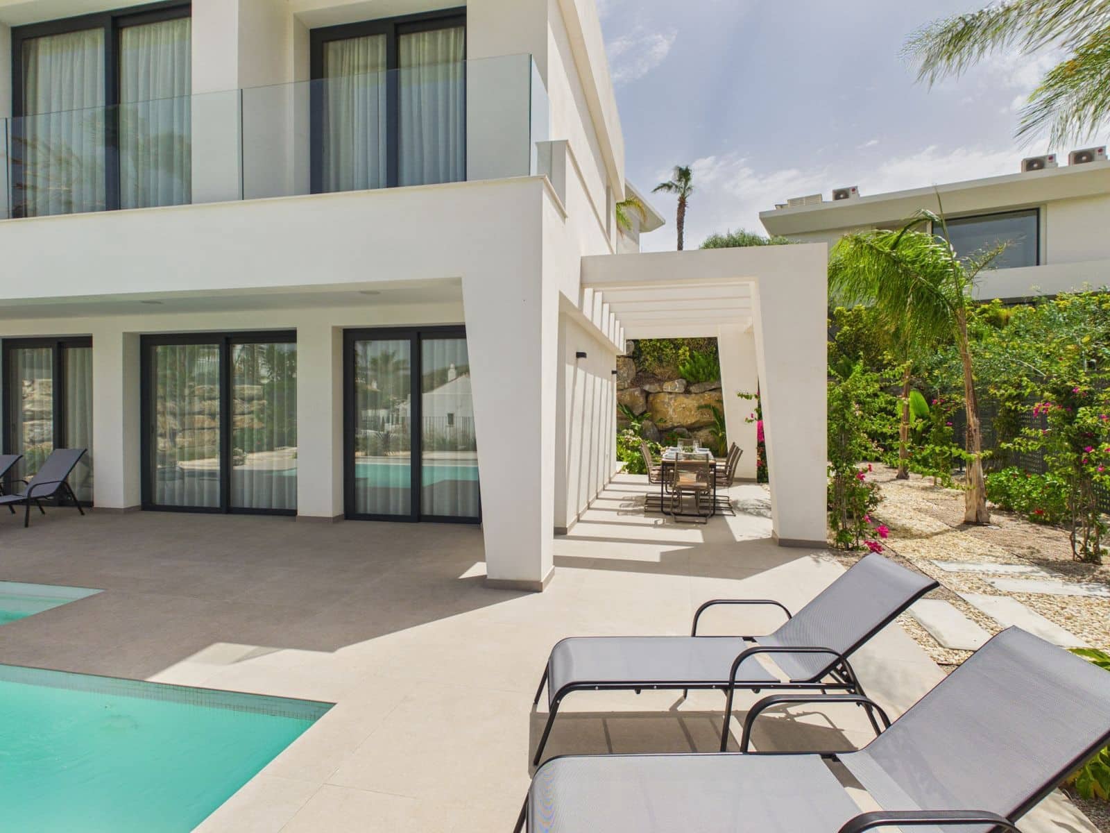4 makuuhuone Huvila myytävänä paikassa La Duquesa / Puerto de la Duquesa - 1 150 000 € (Ref: 10020618)
