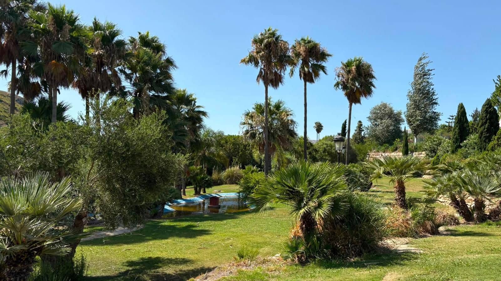 4 makuuhuone Huvila myytävänä paikassa La Duquesa / Puerto de la Duquesa - 1 150 000 € (Ref: 10020618)