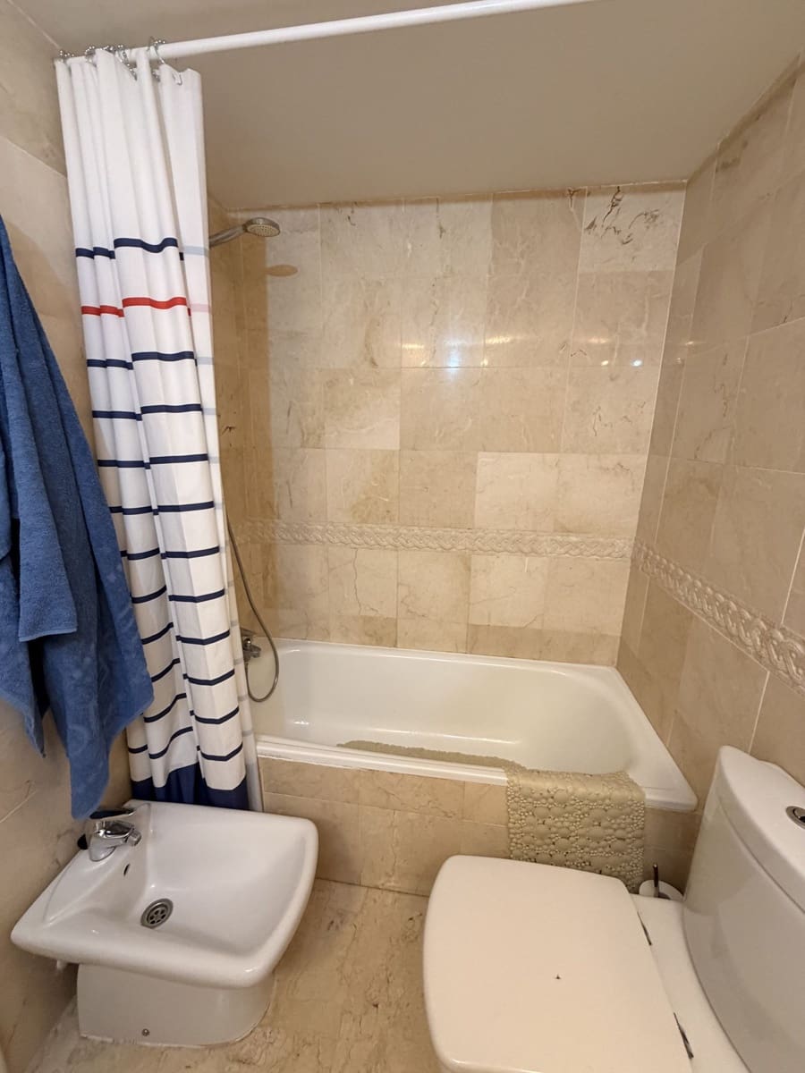 4 bedroom Townhouse for sale in Marbella - € 599,000 (Ref: 10020619)