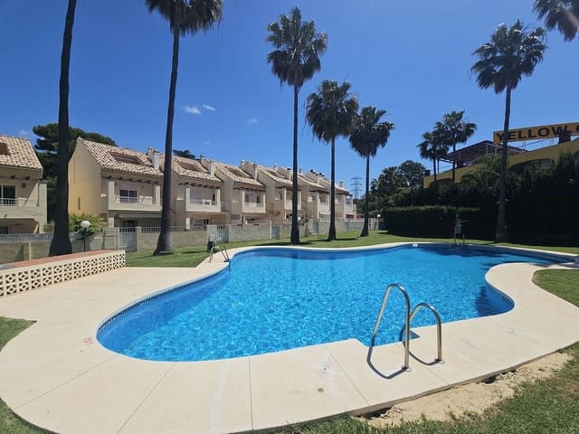 4 bedroom Townhouse for sale in Marbella - € 599,000 (Ref: 10020619)