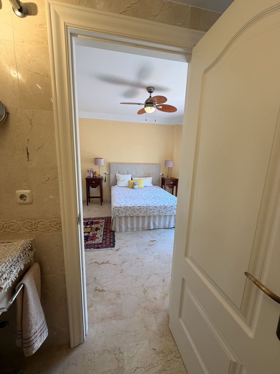 4 bedroom Townhouse for sale in Marbella - € 599,000 (Ref: 10020619)