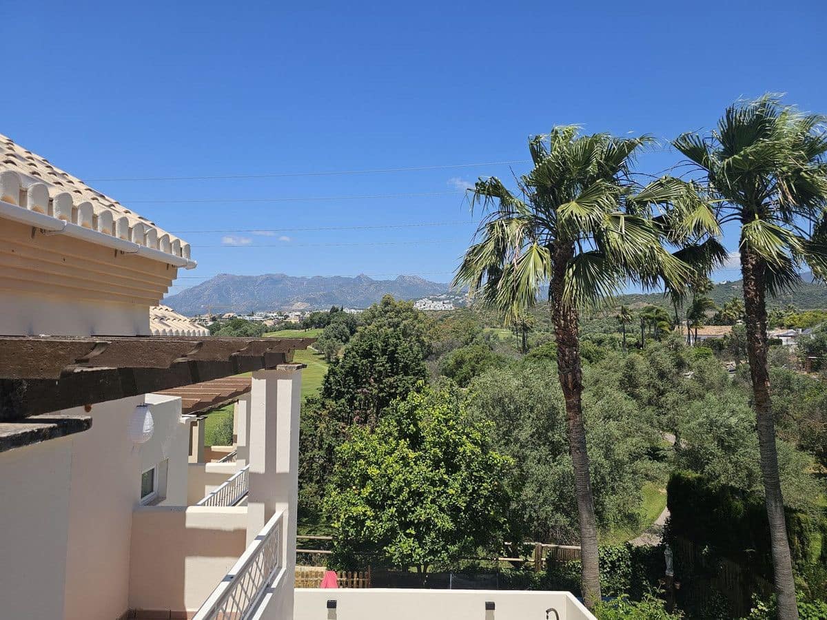 4 bedroom Townhouse for sale in Marbella - € 599,000 (Ref: 10020619)
