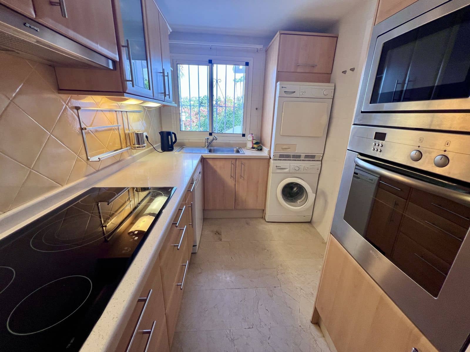 Ático de 2 habitaciones en El Paraiso en venta - 345.000 € (Ref: 10020621)