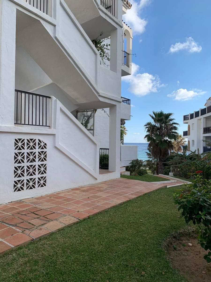 1 bedroom Apartment for sale in Calahonda - € 309,000 (Ref: 10020622)