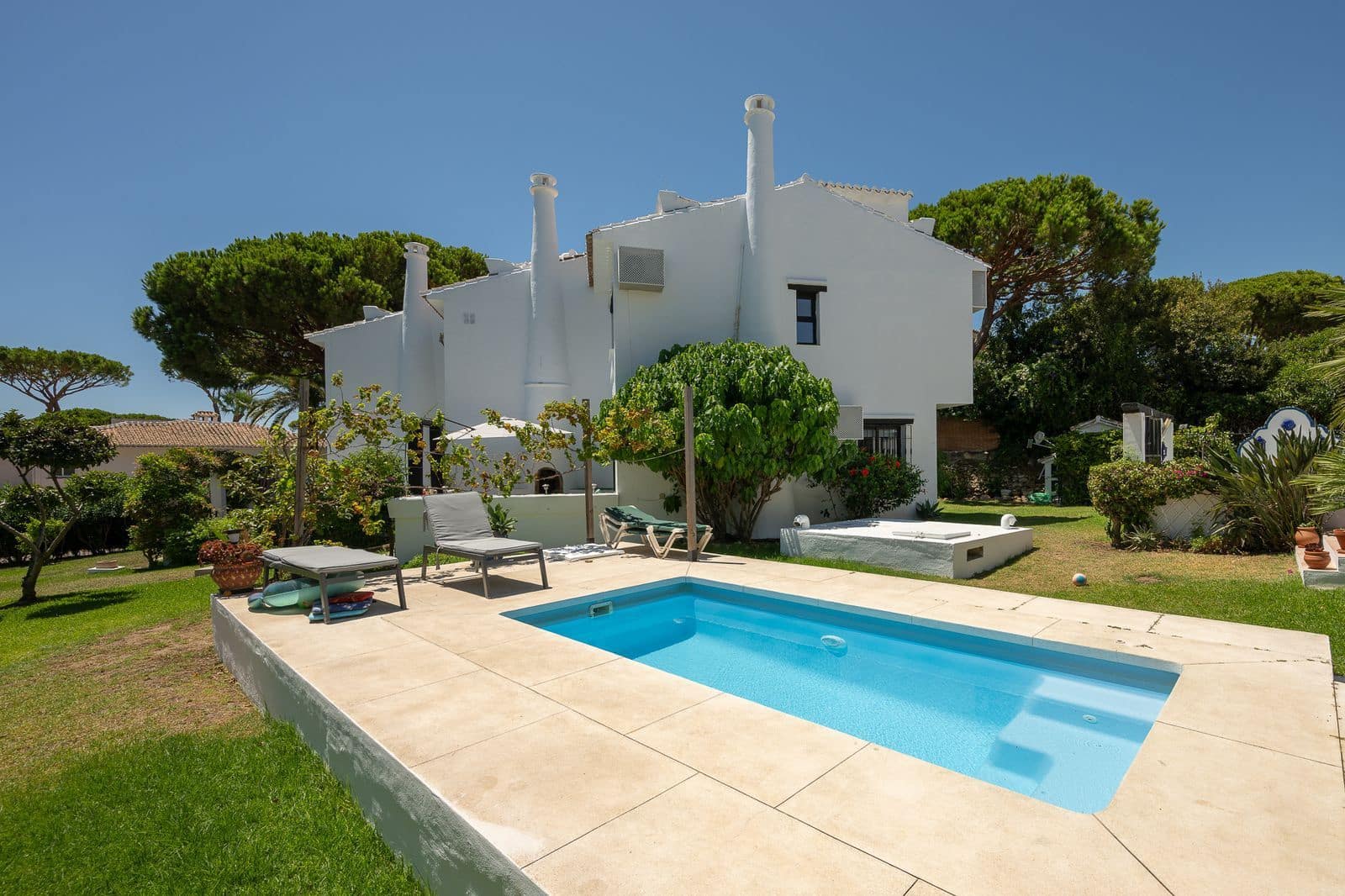 3 bedroom Townhouse for sale in Calahonda - € 480,000 (Ref: 10020624)