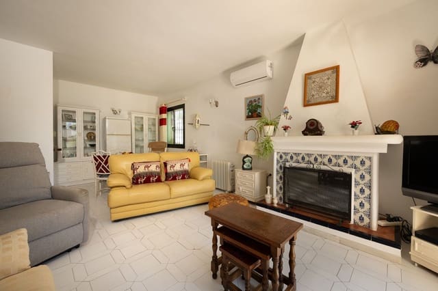 3 bedroom Townhouse for sale in Calahonda, Mijas - € 480,000 (Ref: 10020624)