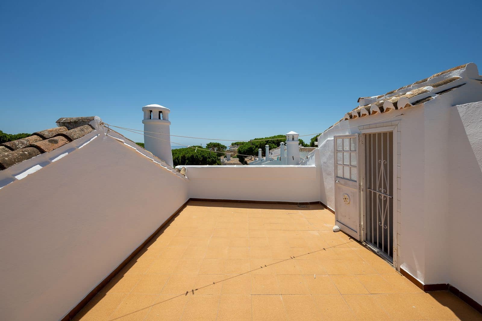 3 bedroom Townhouse for sale in Calahonda - € 480,000 (Ref: 10020624)