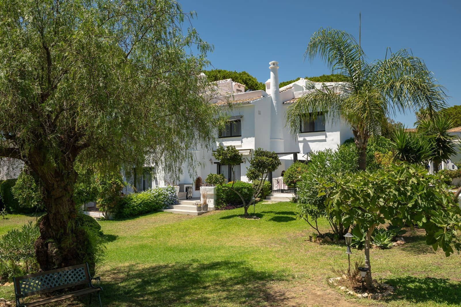 3 bedroom Townhouse for sale in Calahonda - € 480,000 (Ref: 10020624)