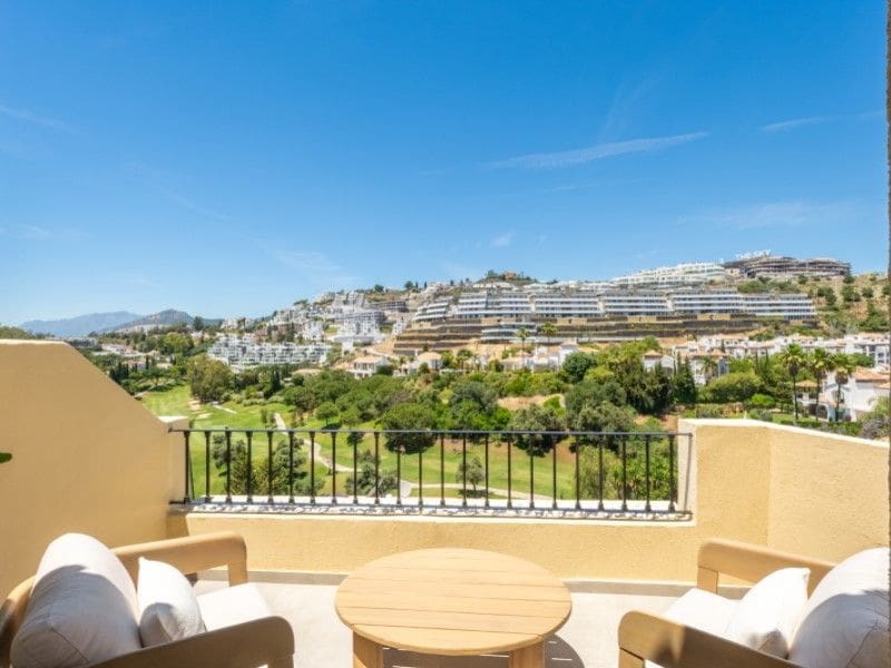 3 bedroom Apartment for sale in La Quinta - € 1,050,000 (Ref: 10020625)
