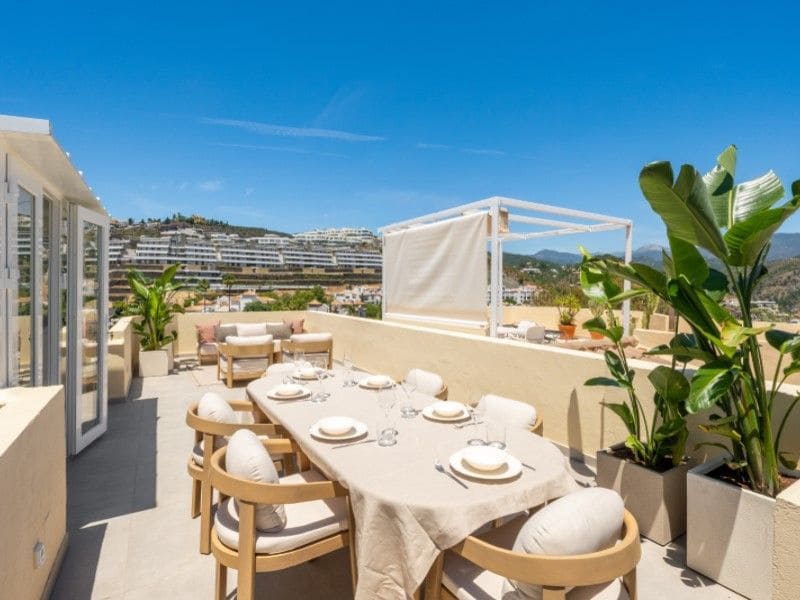 3 bedroom Apartment for sale in La Quinta - € 1,050,000 (Ref: 10020625)