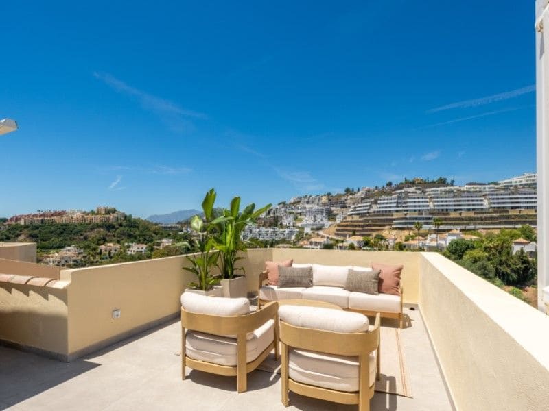 3 bedroom Apartment for sale in La Quinta - € 1,050,000 (Ref: 10020625)