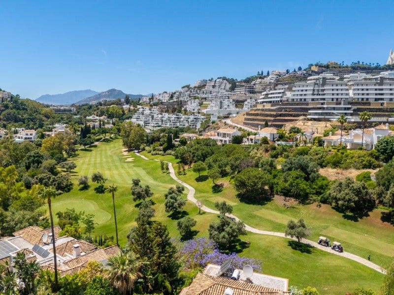 3 bedroom Apartment for sale in La Quinta - € 1,050,000 (Ref: 10020625)