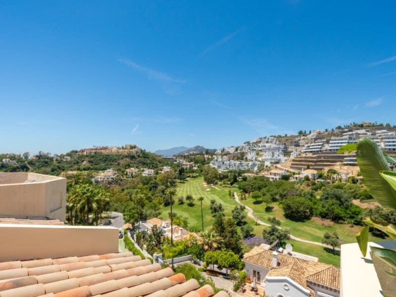 3 bedroom Apartment for sale in La Quinta - € 1,050,000 (Ref: 10020625)