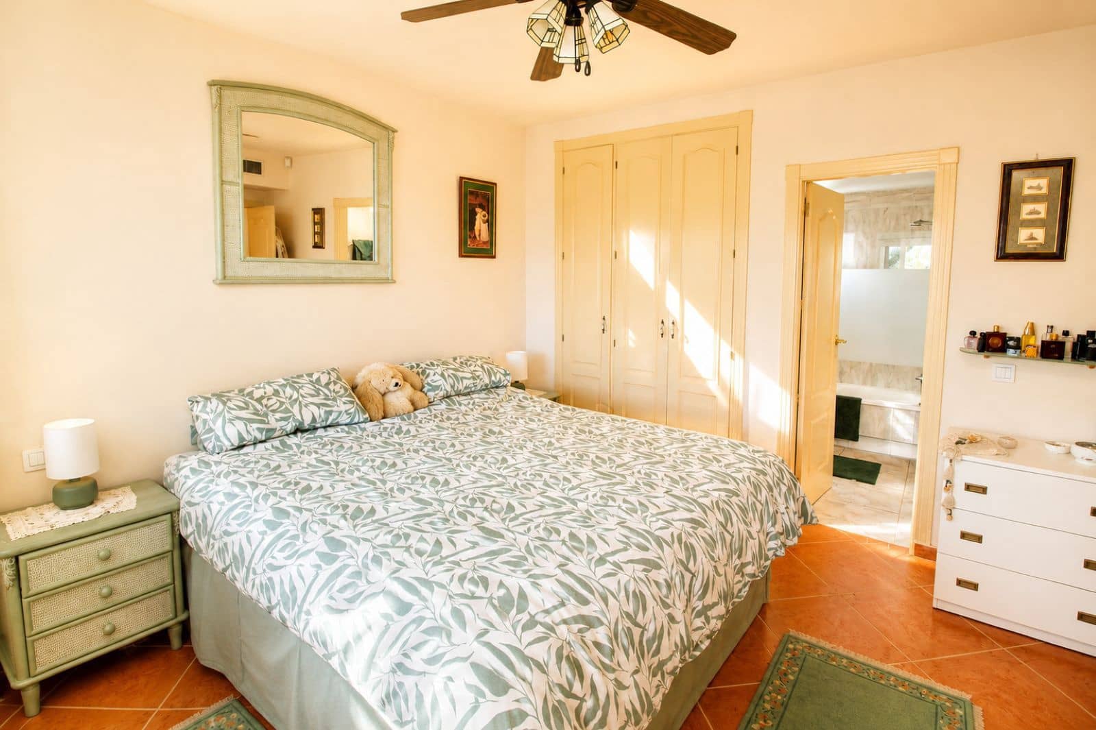 2 soverom Leilighet til salgs i Nueva Andalucia - € 475 000 (Ref: 10020626)