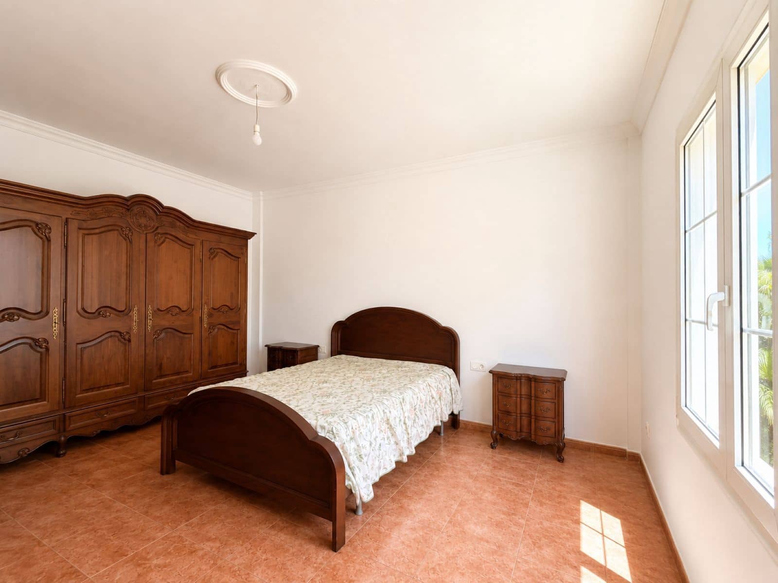 3 soveværelse Villa til salg i Estepona - € 1.300.000 (Ref: 10020636)