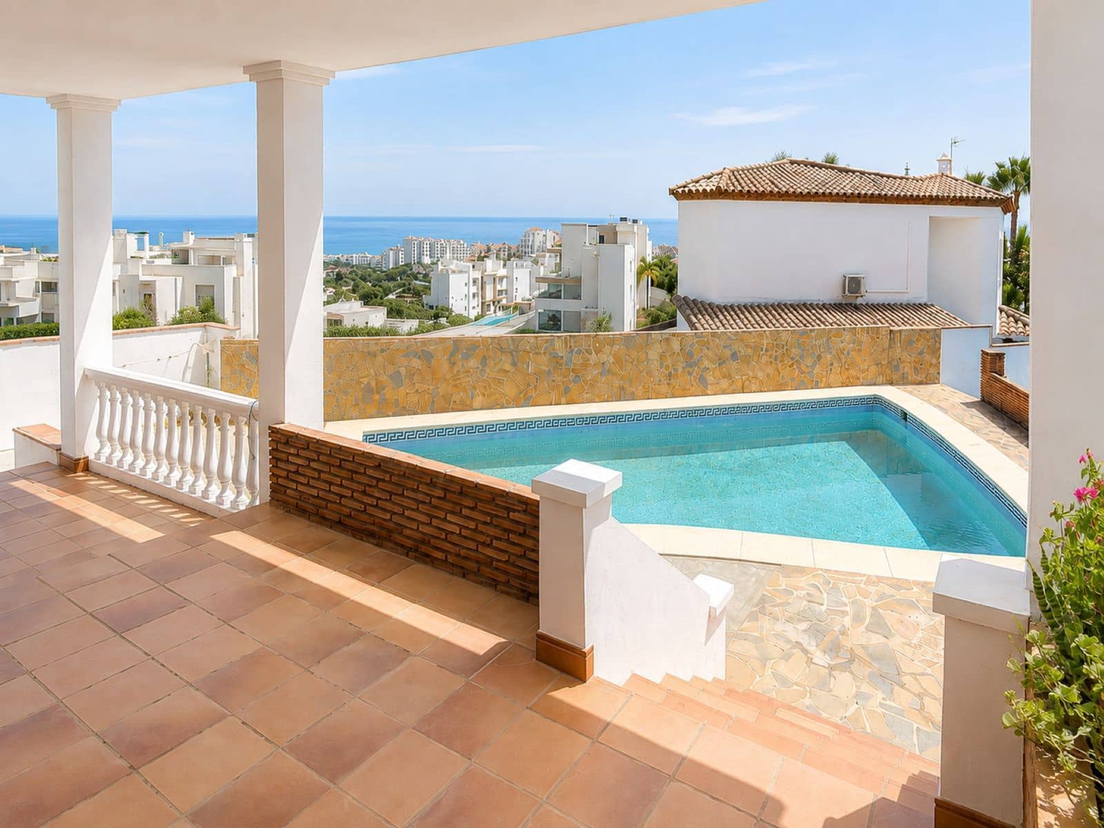 3 soveværelse Villa til salg i Estepona - € 1.300.000 (Ref: 10020636)