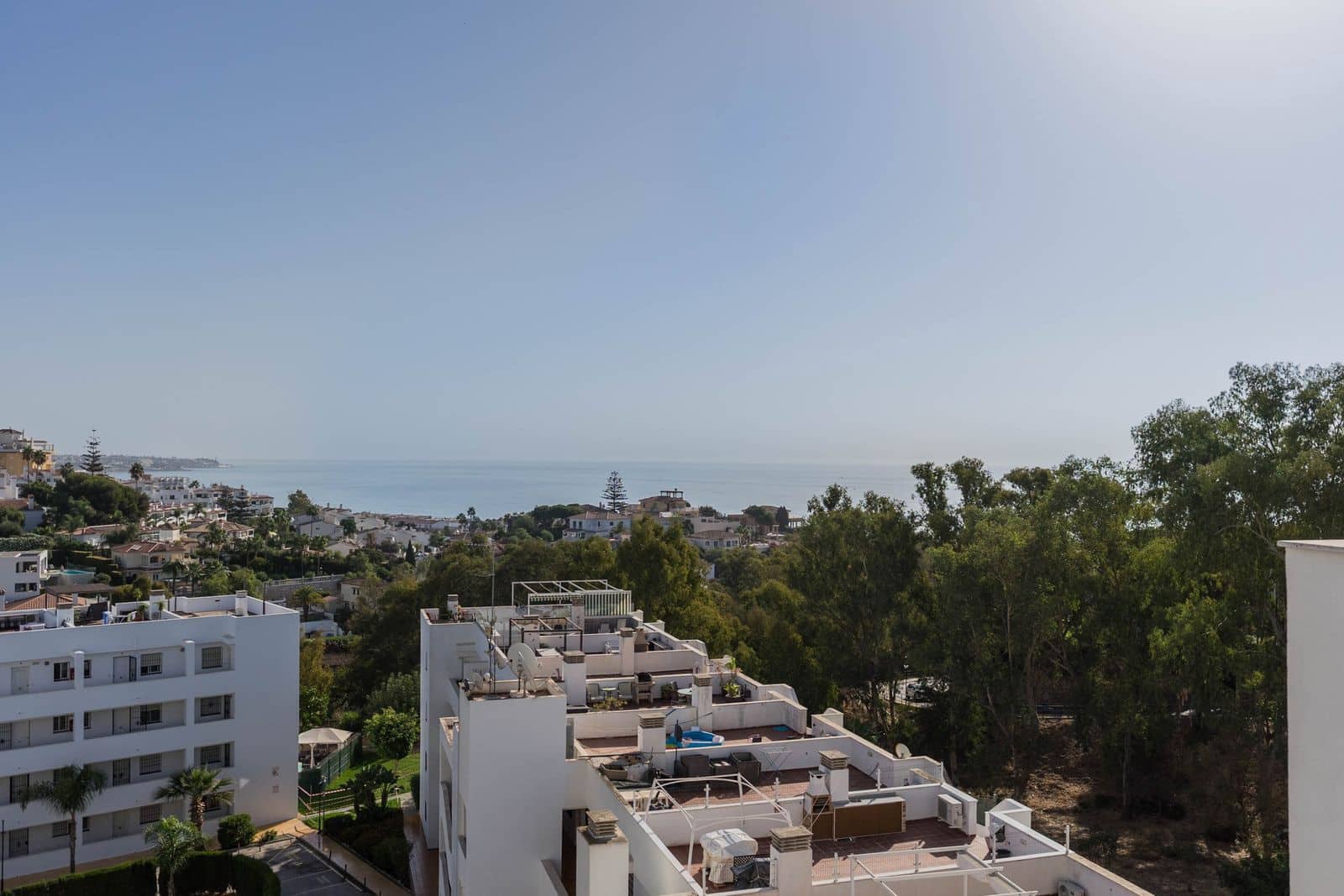 2 bedroom Penthouse for sale in Mijas Costa - € 439,000 (Ref: 10020637)
