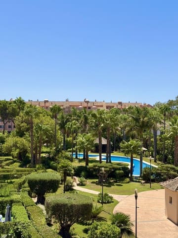 2 slaapkamer Penthouse te koop in Puerto Banus, Marbella - € 1.499.000 (Ref: 10020639)