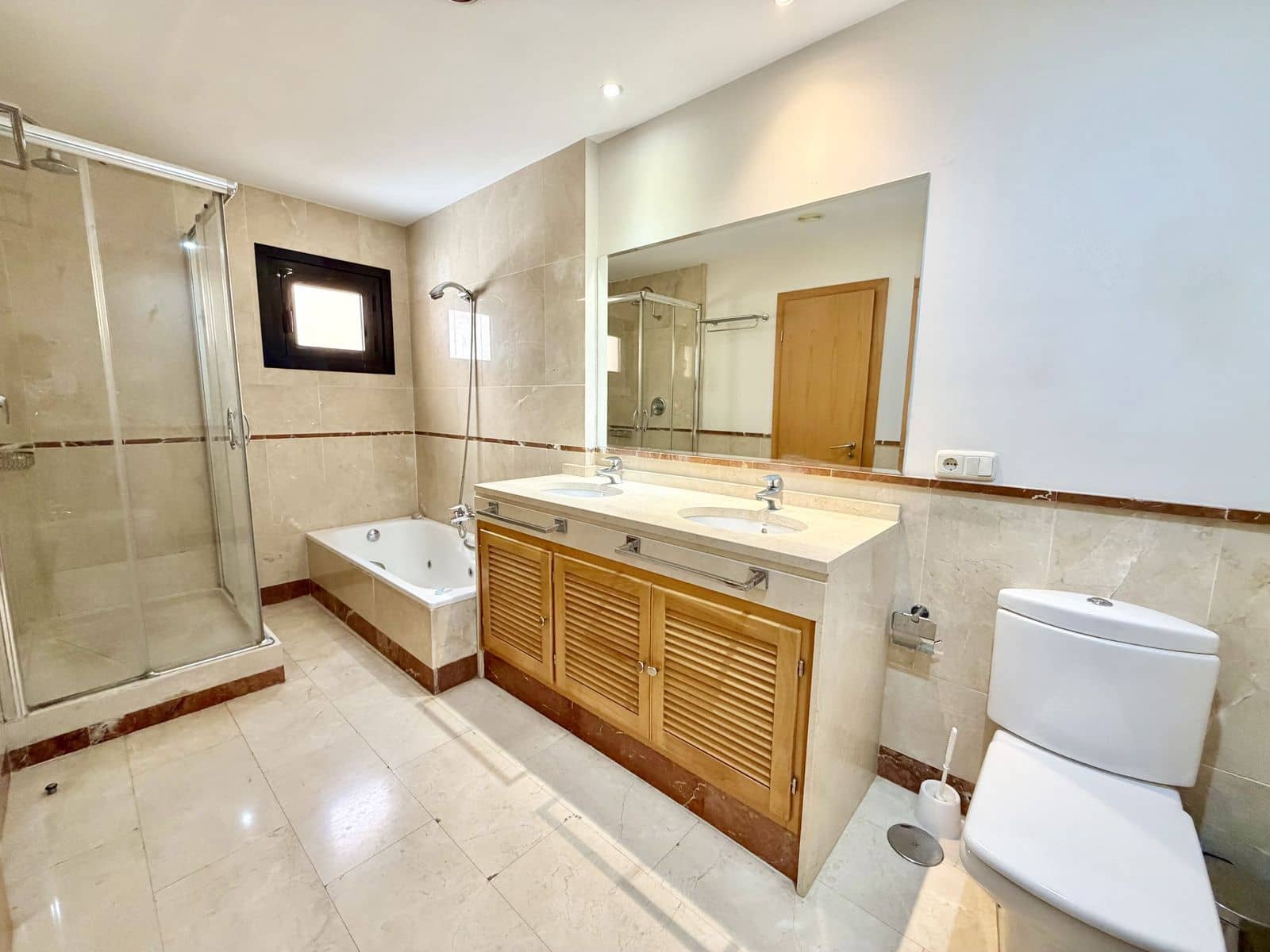 2 slaapkamer Penthouse te koop in Puerto Banus - € 1.499.000 (Ref: 10020639)