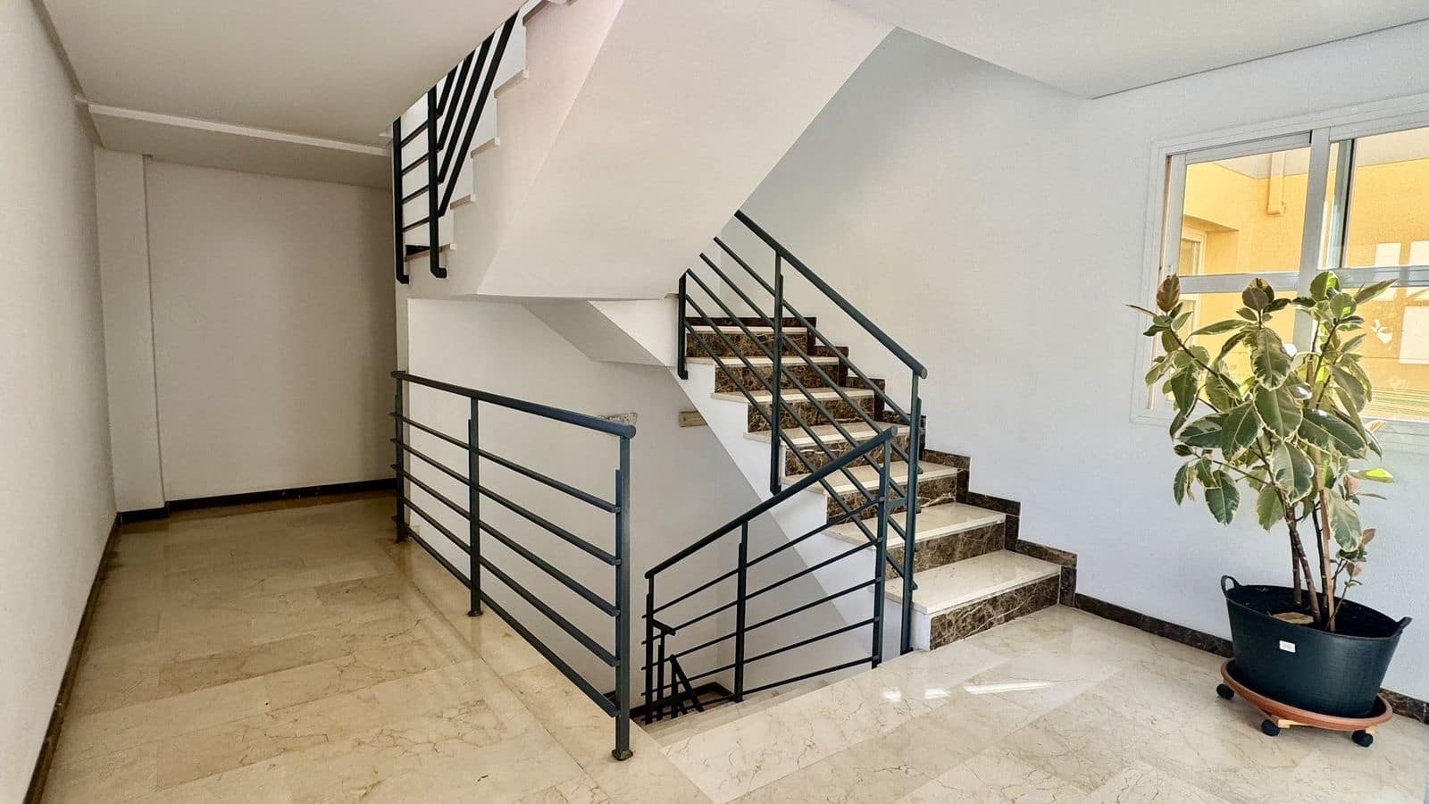 4 bedroom Penthouse for sale in Arroyo de la Miel - € 495,000 (Ref: 10020640)