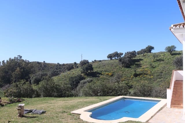 3 bedroom Finca/Country House for sale in La Cala de Mijas, Mijas - € 960,000 (Ref: 10020641)