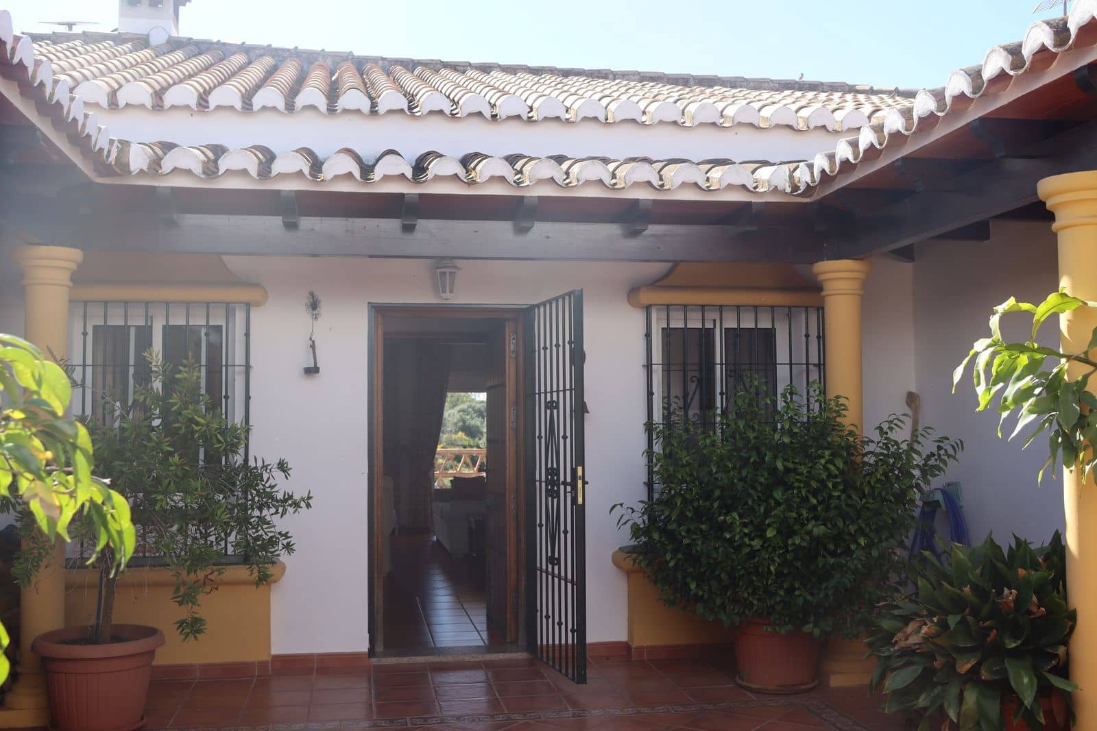 3 bedroom Finca/Country House for sale in La Cala de Mijas - € 960,000 (Ref: 10020641)