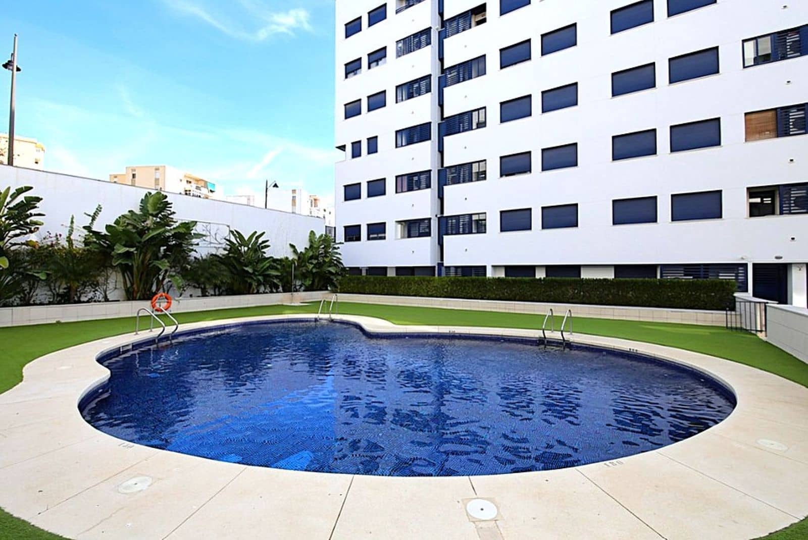 2 quarto Penthouse para venda em Estepona - 750 000 € (Ref: 10020646)