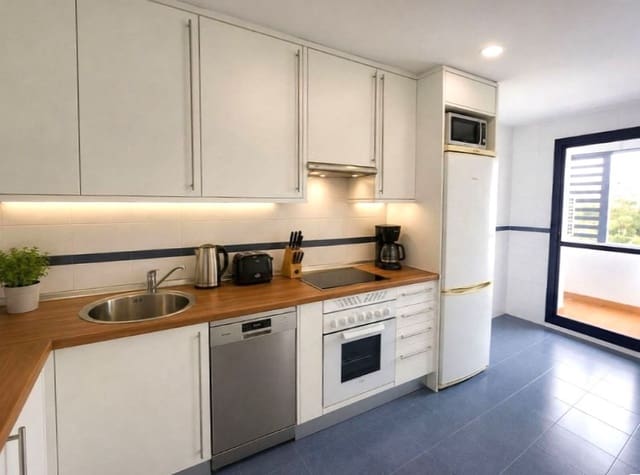 2 quarto Penthouse para venda em Estepona - 750 000 € (Ref: 10020646)