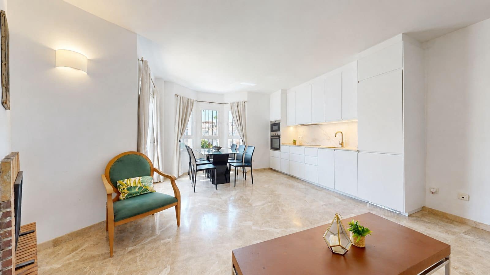 3 chambre Penthouse à vendre à Nueva Andalucia - 549 000 € (Ref: 10020647)
