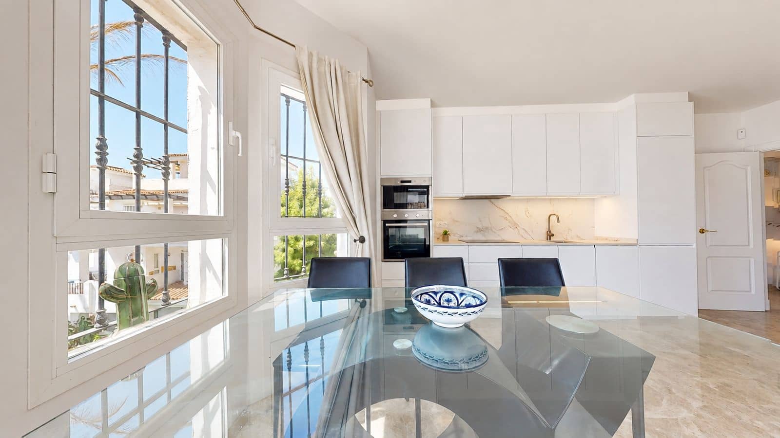 3 chambre Penthouse à vendre à Nueva Andalucia - 549 000 € (Ref: 10020647)