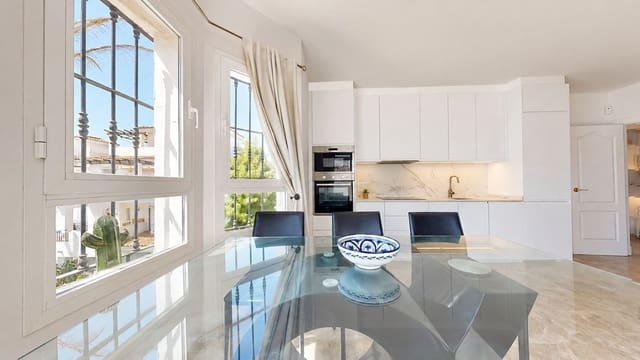 3 chambre Penthouse à vendre à Nueva Andalucia, Marbella - 549 000 € (Ref: 10020647)