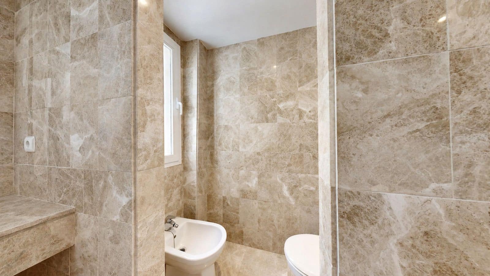 3 chambre Penthouse à vendre à Nueva Andalucia - 549 000 € (Ref: 10020647)